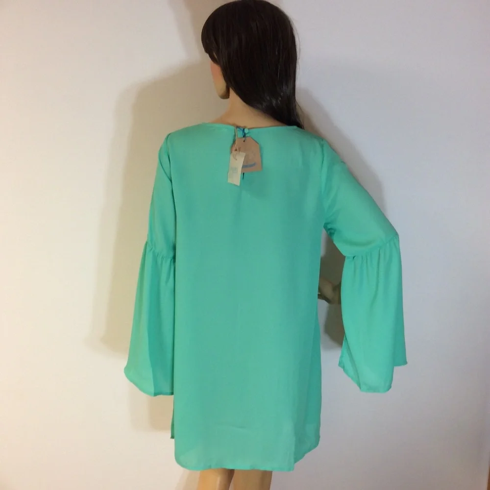 🎉HP🎉BELL SLEEVE DRESS - Picture 6 of 6